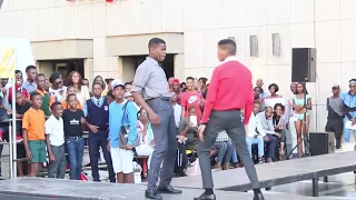 Limpopo boy takes on School Kids [Bujwa Dance Battle]