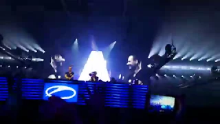 Armin Van Buuren - Turn it up (Live ASOT 900 - Utrecht 2019)