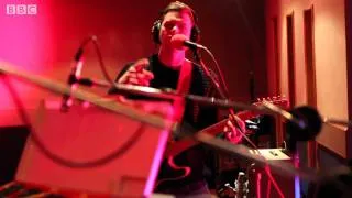 Alt-J - 353 (BBC Introducing Maida Vale session)