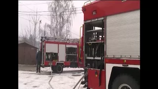 Рівне рятувальники ліквідували пожежу в неексплуатуючій господарчій будівлі