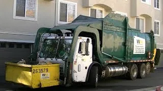 Wittke Front Load Garbage Truck w/ Carry Can - Semi-Auto Recycle Collection