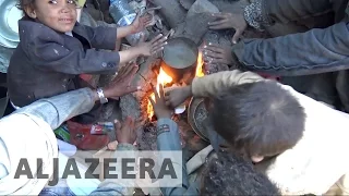 Civilians struggle to survive harsh winter in Yemen war