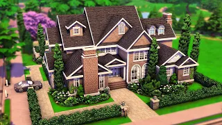 Huge Generations Family Home | The Sims 4 Speed Build
