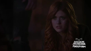 Shadowhunters 2x09 | Clip: Valentine Takes Simon Hostage