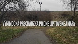 Zatopenú cestu odkryla nízka hladina vody. Na Liptove láka prechádzka po dne vodnej nádrže