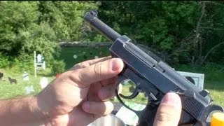 Mauser P38, Vista de Cerca en Español