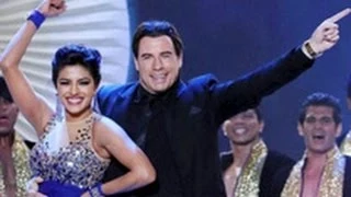 John Travolta Shines at IIFA 2014 Awards | Hot Bollywood News | Hrithik Roshan, Priyanka Chopra