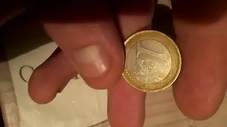 Монетка 1 евро сейчас редко где увидешь старая 2002 года