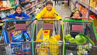 Aventura de Compras- Eric, Andrea y Familia en el Supermercado y Historias Para Ninos