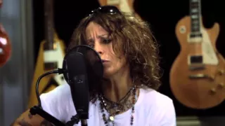 Linda Perry "You Mean Nothing to Me" At: Guitar Center