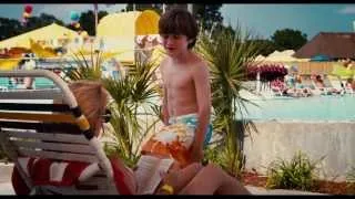 Piranha 3DD - HD Official Trailer - Dimension Films