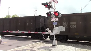 CP Coal Train Crossing Braid St Crossing