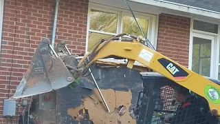 How to do house demolition taking the brick off