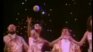 The 5th Dimension   Age of Aquarius 1969