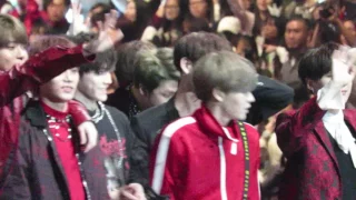 [FANCAM] 161202 MAMA BTS Ending