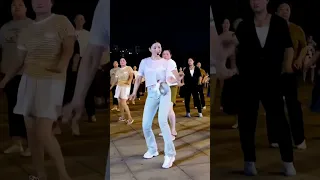 ♫ ♪ 🎶 Красотка 🔝💘ЦинЦин🔔💃Супер Танец ♪💃МГК ♪ ♪💃Ах, какие ты говорил мне слова... ♪ ♪💃💃♪ 🎶 💘🔔 #Shorts