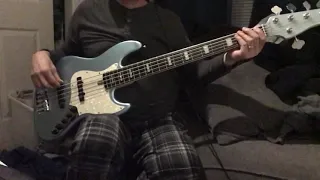 Euroithmics - Sweet Dreams Bass Cover