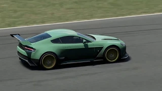 Forza Motorsport 7: Aston Martin Vantage GT12 3-Lap Test At Indianapolis Motor Speedway