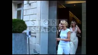 Drew Barrymore And Cameron Diaz Leave Paris Hotel