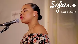 Lola Jane - Kiss Me | Sofar NYC