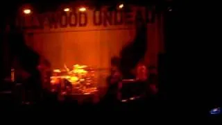 Hollywood Undead Live 7/11/09 Pt. 5 "This Love, This Hate"