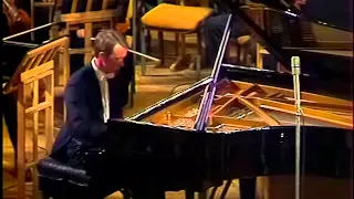 Mikhail Pletnev plays Rachmaninoff Piano Concerto no. 1 - video 1983