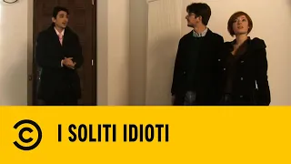 Agente immobiliare vs Casa dei Sogni - I Soliti Idioti - Comedy Central