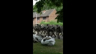 British Army train Ukrainian civilians amid war with Russia