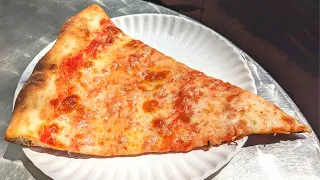 The Most Famous Pizzeria in NYC? - Joe's Pizza - New York Pizza - Full Restaurant Experience