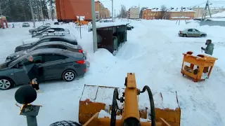 Дворы. Уборка снега🏂🏂🏂🚜🚜🚜. Продолжение.