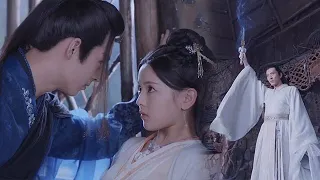 Feng Wu is molested, Jun Linyuan becomes jealous and draws his sword!