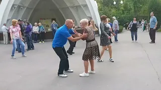 Колян танцует лучше всех💃🌹 Воспоминания о счастливых днях💃🌹 Харьков 2021