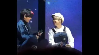 this is the cutest Vmin fancam to ever exist Vmin roleplaying magic shop:( 🥺💜