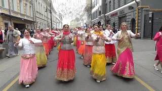 2022 05 09 Харинама в День Победы (1/2). Harinama in Moscow (Russia) on Victory Day 09-05-2022