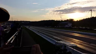 Volkswagen Touareg VS Chevy SS drag race