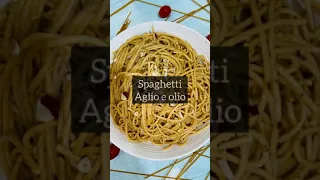 Simple pasta Aglio e olio recipe #spaghetti #shorts #youtubeshorts #recipe #italian