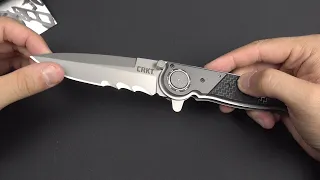 Unboxing CRKT Deadbolt Lock Knife M40-15