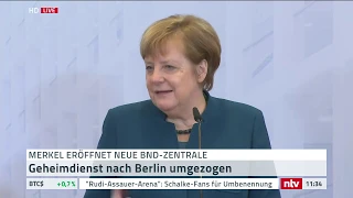 Live: Bundeskanzlerin Merkel eröffnet die neue BND-Zentrale in Berlin