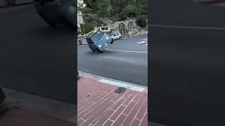 une citroën ami loupe son drift à monaco !