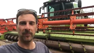 How a combine harvester works (claas lexion 600tt)
