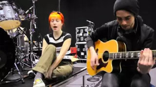 Paramore: 200k Members / Looking Up (LIVE ACOUSTIC)