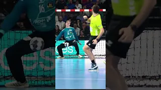 Is Hallgrimsson one of the best keeper in the world?🤔 #handball #goalkeeper #ehfcl