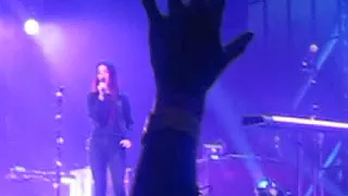 Lana Del Rey Cherry and Shades of cool live