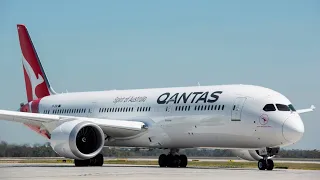 Potential mechanical issues force Qantas flight to turn back to Sydney