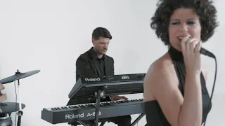 Chaka Khan - Ain't Nobody cover by Jacket Required Best of 80 s