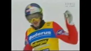 Adam Małysz  Oberstdorf 2001 - 1 seria 201,5m.avi