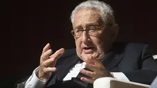 Sy Hersh: Henry Kissinger Must “Count Burned and Maimed Cambodian & Vietnamese Babies” in His Sleep