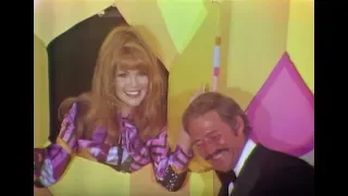 Boomerang Joke Wall | Rowan & Martin's Laugh-In | George Schlatter