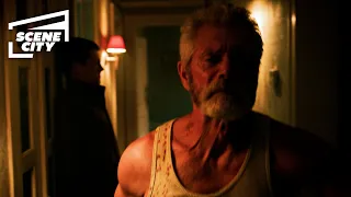 Don't Breathe: Alex is Nearly Caught by the Blind Man (HD Clip)