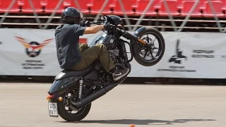 Stunt Review Harley Davidson Street 750